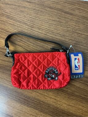 NWT Toronto Raptors NBA Quilted Red Wristlet Handbag Vintage Logo Little Earth